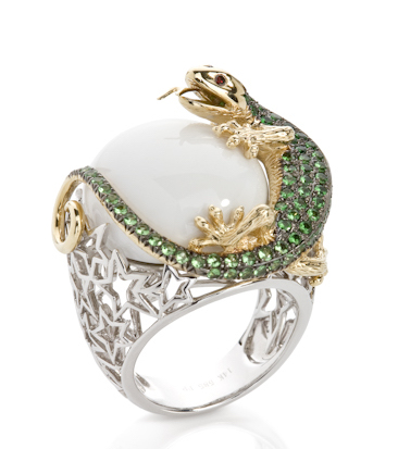 White Onyx Lizard Cocktail with 2 Tone white and yellow gold Women's Engagement Ring